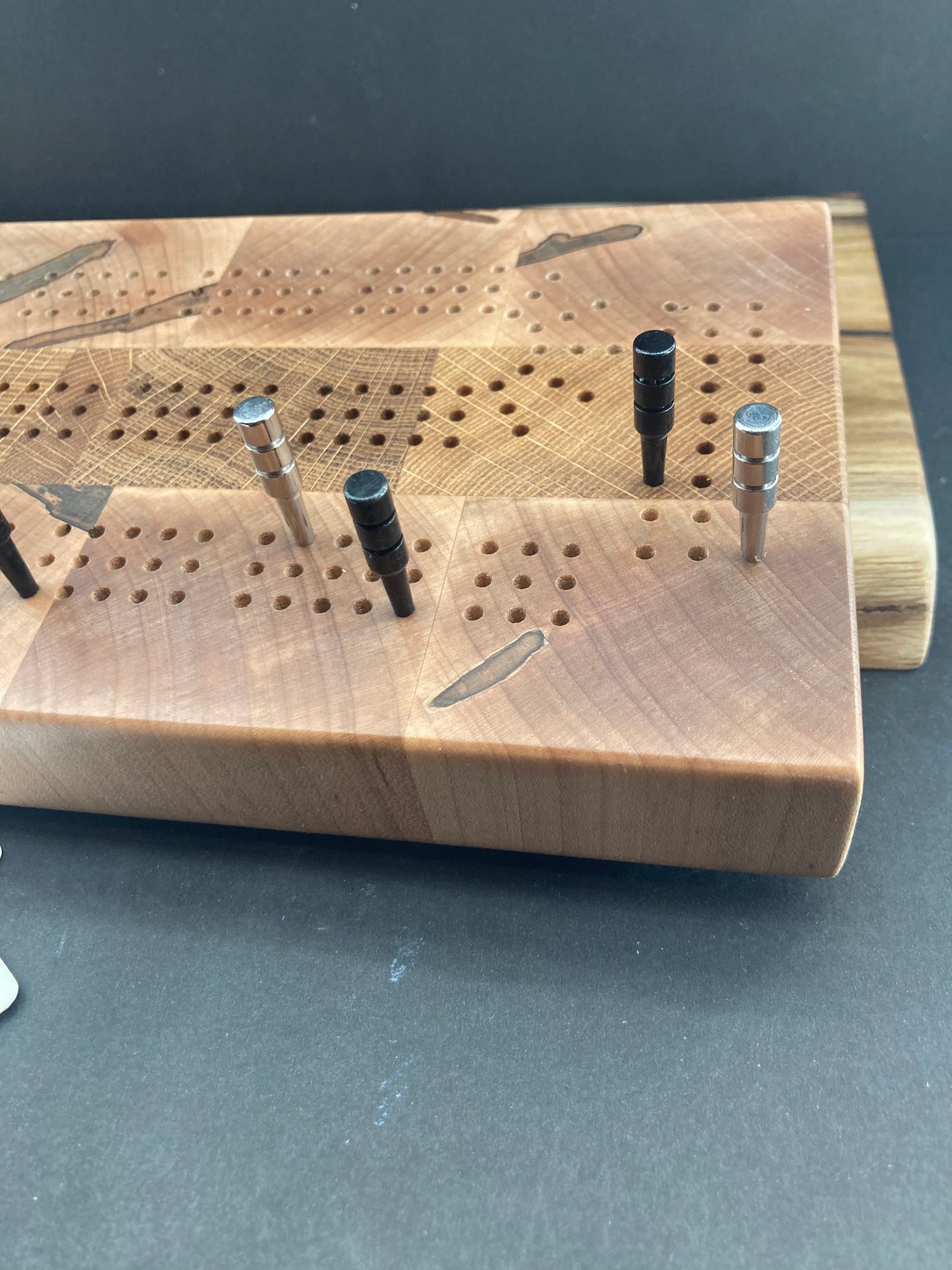 Cribbage Board: Oak and Ambrosia Maple